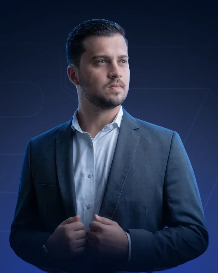 Jose Robson Junior, Private Banker