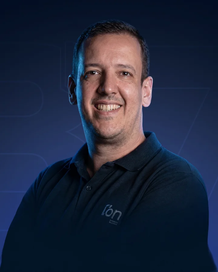 Victor Emediato, Líder de Escritório Íon